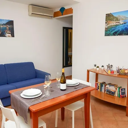 I Faraglioni Apartmanhotel
