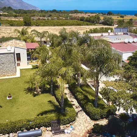 I Faraglioni Aparthotel Scopello (Sicily)